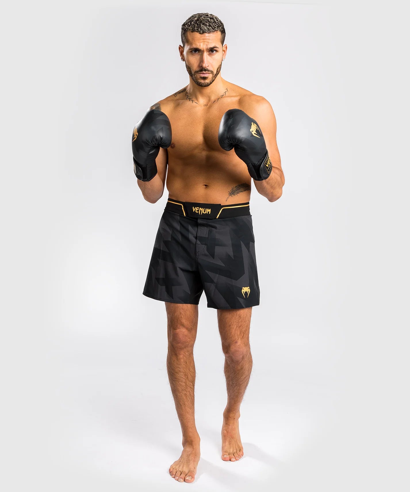 Venum Razor Fightshorts - Black/Gold